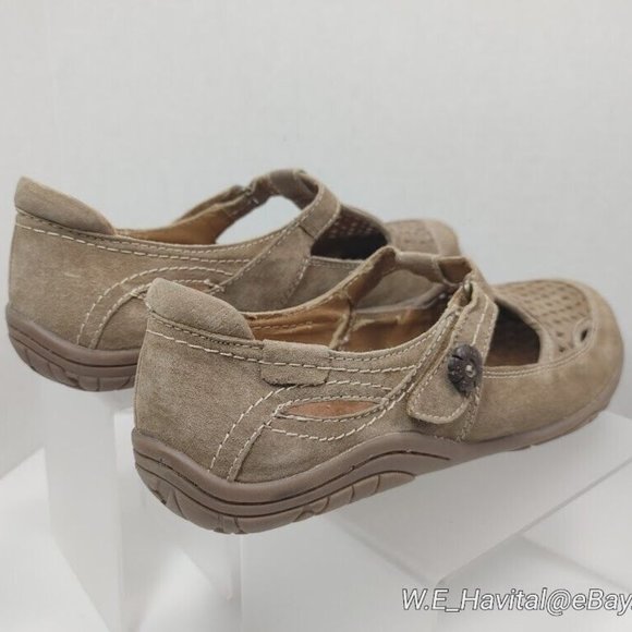 Earth Origins® Swirl Mary Jane Suede Shoe in Soft Sand Women's Size US 7.5 - Picture 3 of 15